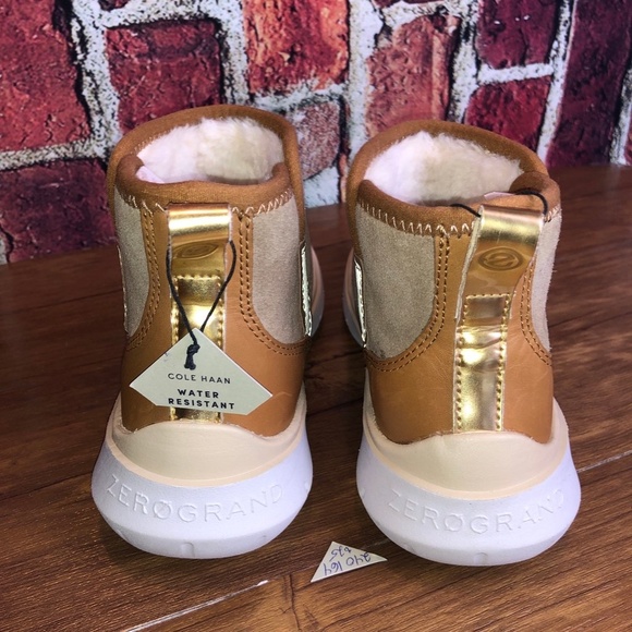 Cole Haan womens Generation Zerogrand Water Resistant Bootie size 5 B New - Picture 8 of 12